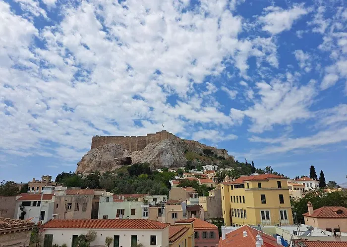 Plaka Apartment With Terrace View